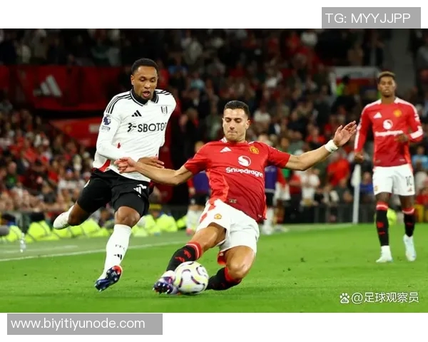 曼联冬窗不引援明夏将锁定防守型中场目标