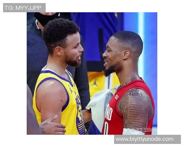 库里再创纪录生涯第151场至少7三分利拉德52分紧随其后克莱50分位列第三 库里再创纪录生涯第151场至少7三分利拉德52分紧随其后克莱50分位列第三